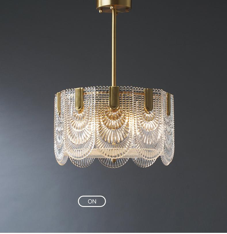Vida Gold Court Chandelier
