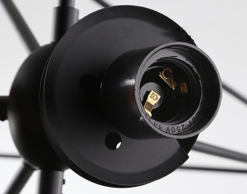 Queen Diamond Chandelier Light