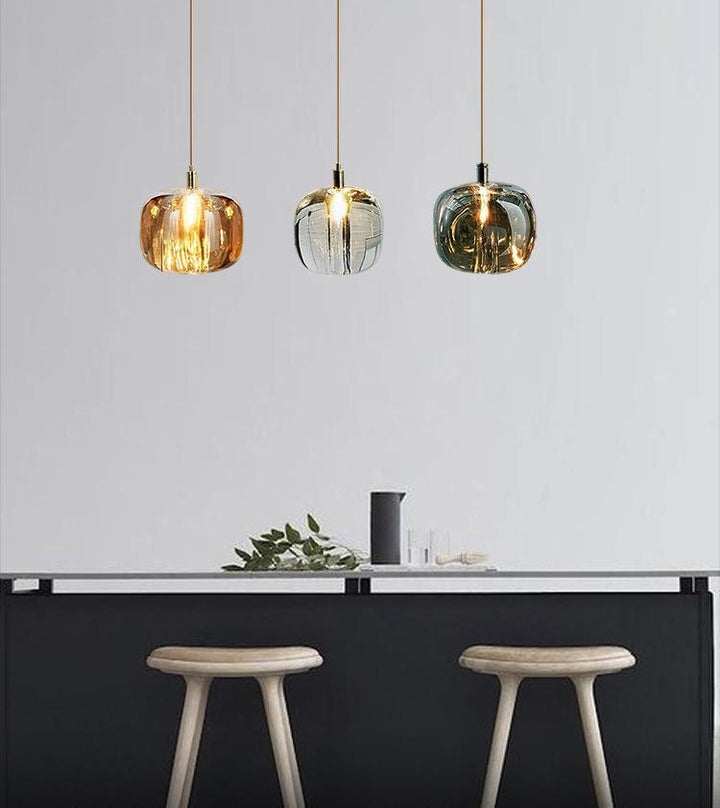 Handgeformte Bernstein-Pendelleuchte in Kugelform – Design für Familienzimmer